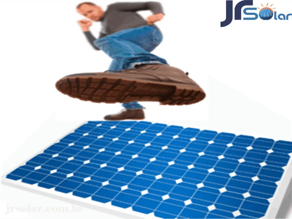 Pisar em Cima de um Painel Solar